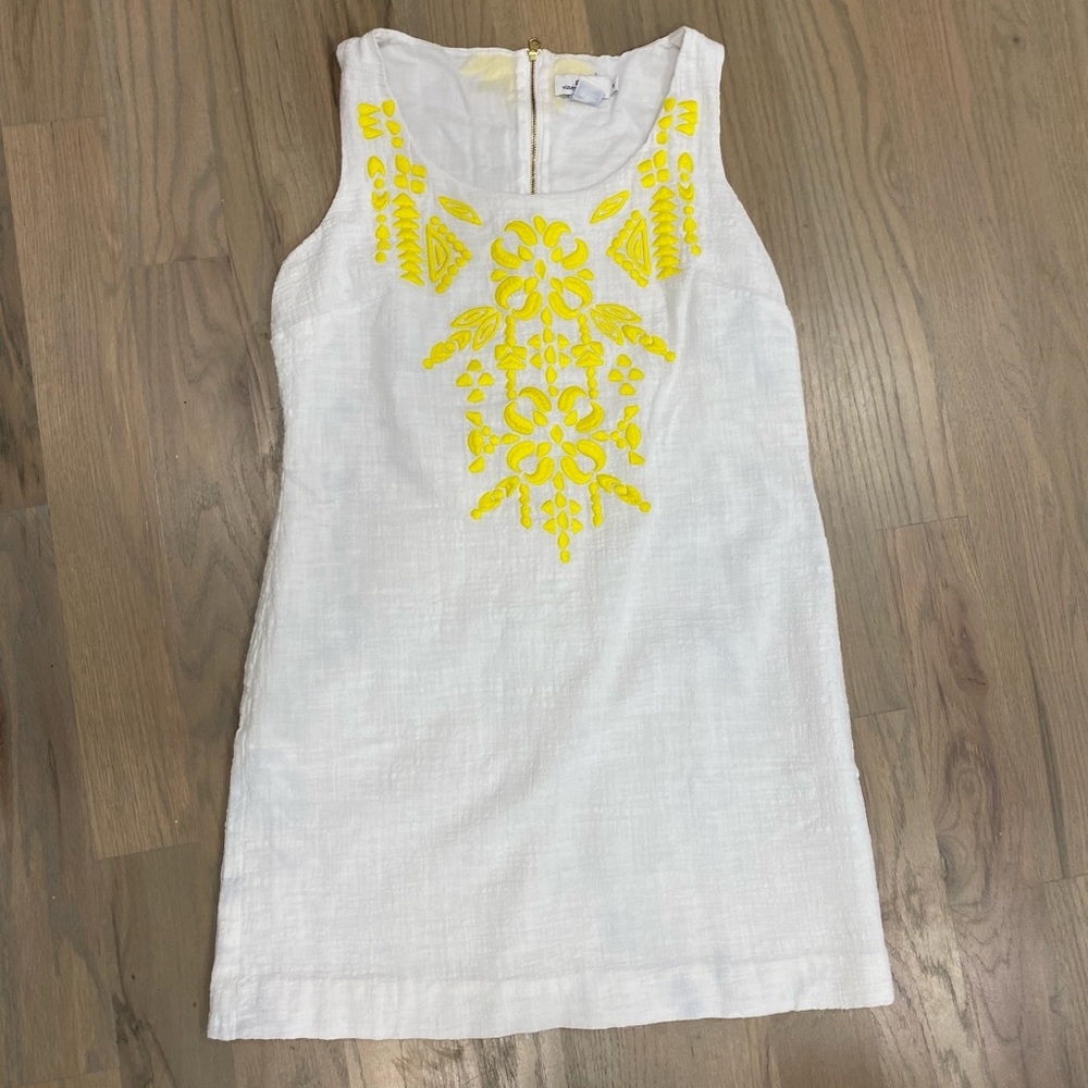 Vineyard Vines Women’s Embroidered Dress